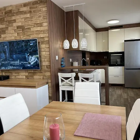 Lägenhet Home3city Kontynentalny *